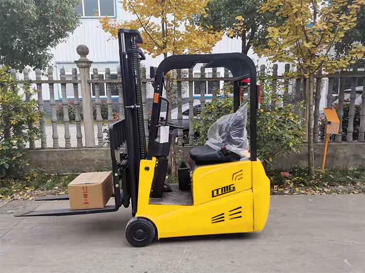 FB16S/ 1.6 Ton / 3200 Lbs MONTACARGAS ELECTRICO 3 RUEDAS 48v /490Ah