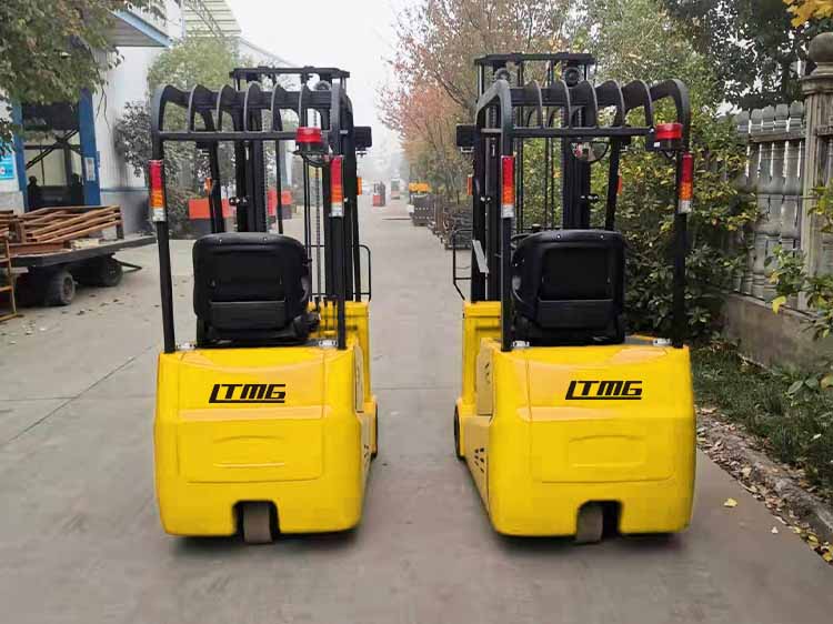 FB16S/ 1.6 Ton / 3200 Lbs MONTACARGAS ELECTRICO 3 RUEDAS 48v /490Ah