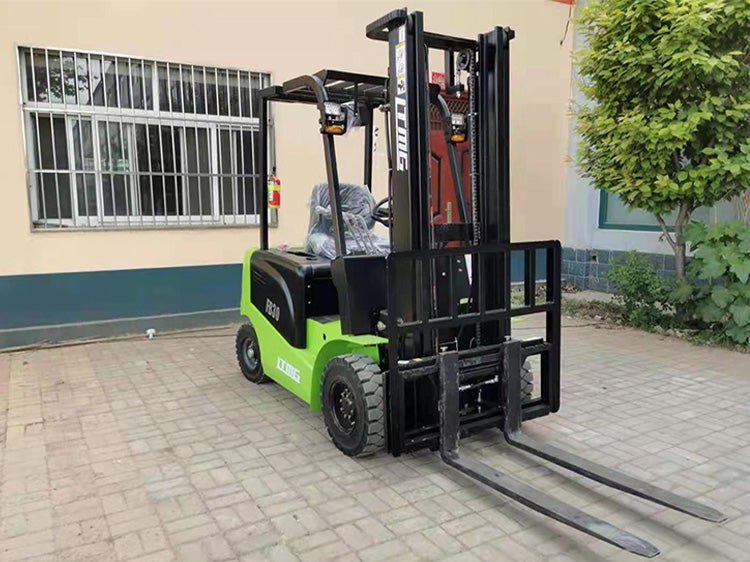FB30/ 3.0 TON / 6600 lbs MONTACARGAS ELECTRICO