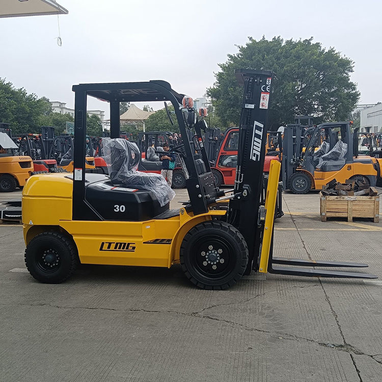 FD30 / 3 TON / 6600 lbs MONTACARGAS DIESEL