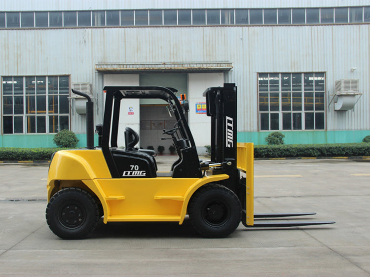 FD70 / 7 TON / 15,400 lbs MONTACARGAS DIESEL