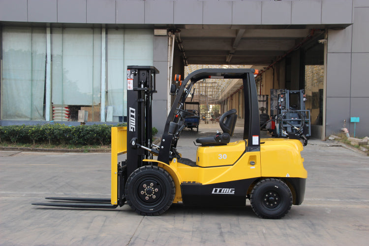 FB30/ 3.0 TON / 6600 lbs MONTACARGAS ELECTRICO