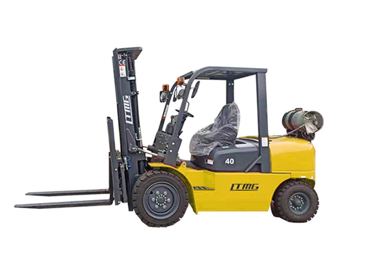 FG40 / 4 TON / 8800 lbs / MONTACARGAS GAS LP