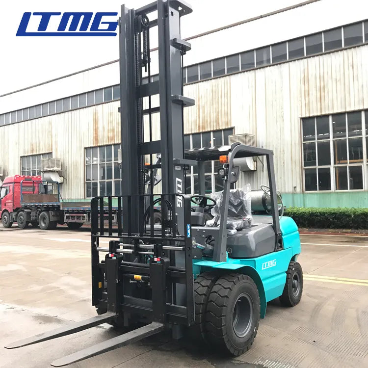 FG50 / 5 TON / 11,000 LBS / MONTACARGAS GAS LP