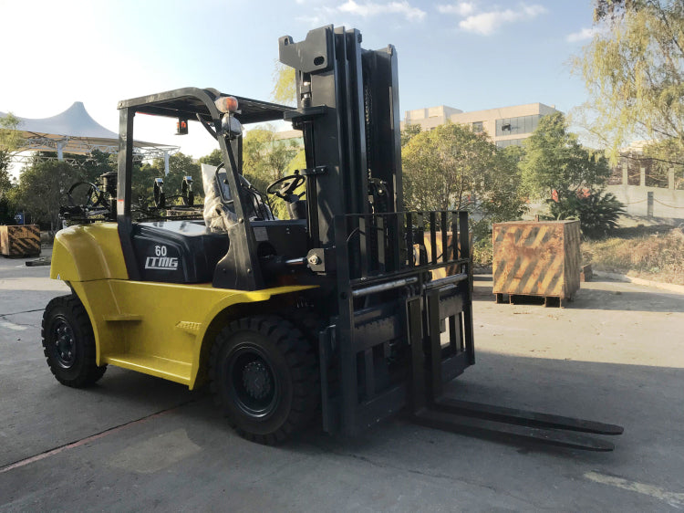 FG60 / 6 TON / 13,200 lbs / MONTACARGAS GAS LP